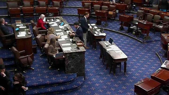 Senado de EUA Podría Avanzar Proyecto para Poner Fin al Cierre Federal