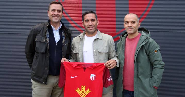 Jonathan Martín se convierte en el nuevo director general de la UD Santa Marta