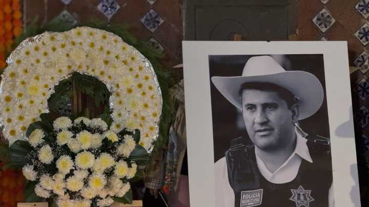 Detienen a siete escoltas del alcalde mexicano Carlos Manzo por presunta complicidad en su asesinato