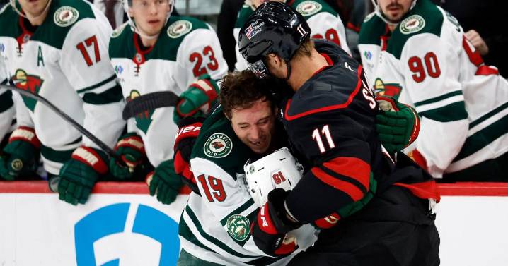 Jordan Staal marks Hurricanes milestone with rare fight