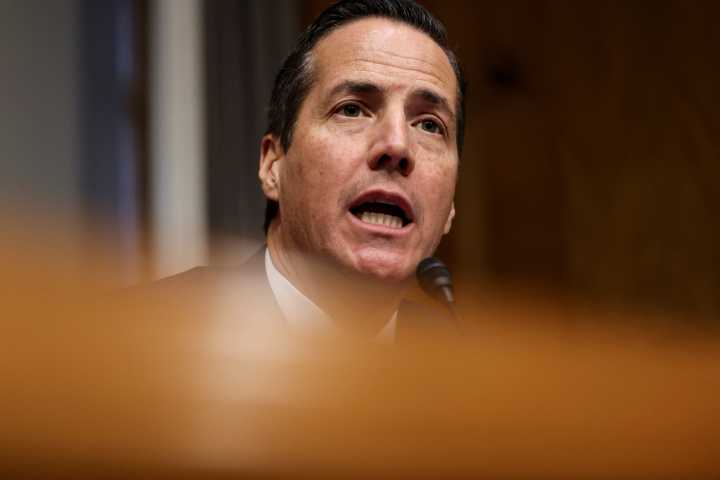 'Creepy': GOP senator under fire for tracking Democratic colleague's cars