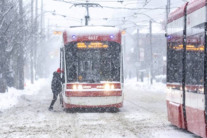 Strong wind, rain and widespread snow coming to the Greater Toronto Area on Sunday