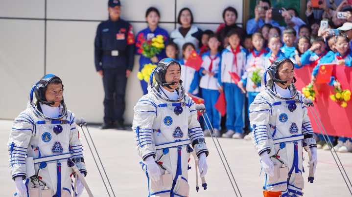 China’s stranded astronauts returning from space  station on spacecraft that brought new crew