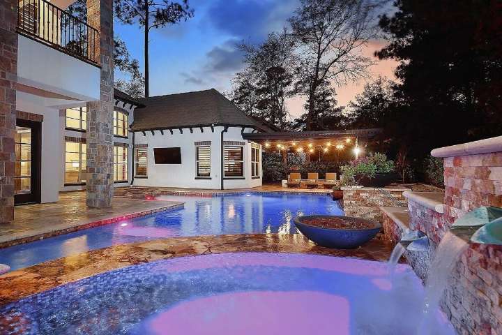 The Woodlands’ Best Houses For Entertaining — Mansions With Sophisticated Party Vibes