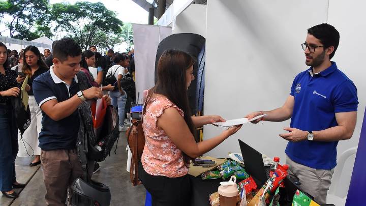 Desempleo en octubre terminó en 8,2%; sigue la tendencia a la baja en la tasa de desocupación