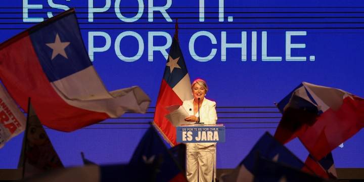 Jeannette Jara llamó a cuidar la democracia de cara al balotaje en Chile: “Nos costó mucho recuperarla”