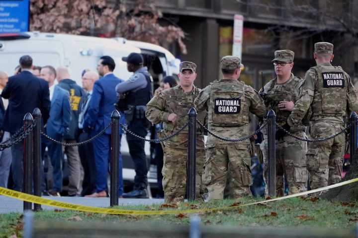 Afghan national in custody after shooting of 2 National Guard members near White House