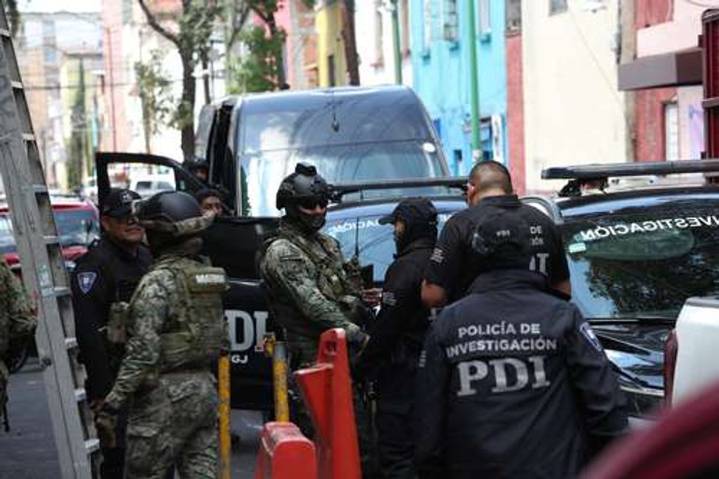 Fiscalía de la CDMX logra récord en cateos y órdenes de aprehensión en 2025