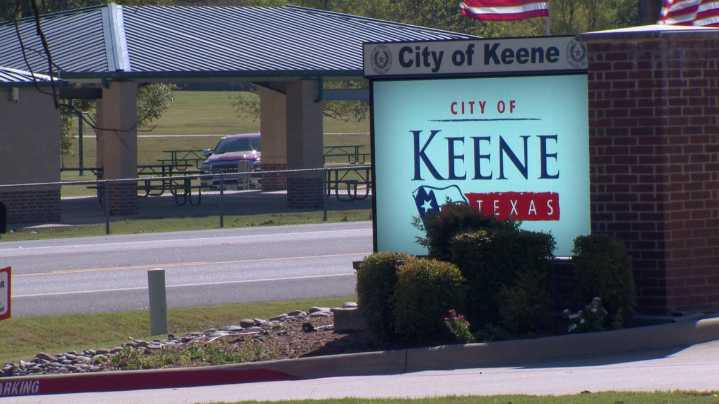 North Texas mayor says council voted for higher tax rate while she was in the bathroom