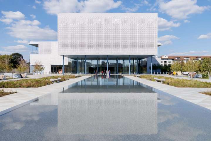 Houston’s Ismaili Center, the first in the U.S., holds opening ceremony