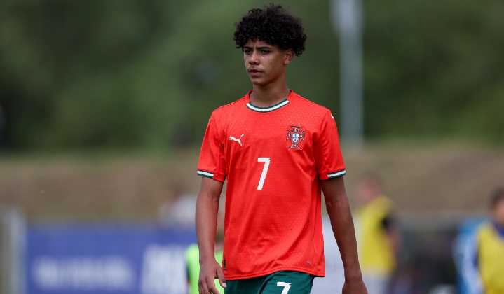¡Igualito a su padre! Cristiano Ronaldo Jr marcó su primer gol con Portugal Sub 16