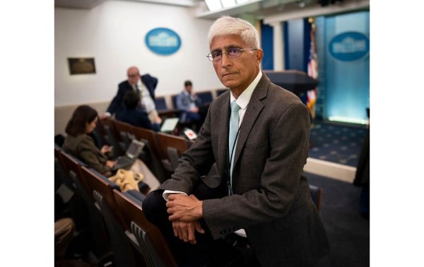 Cada vez que llama, la Casa Blanca responde con insultos