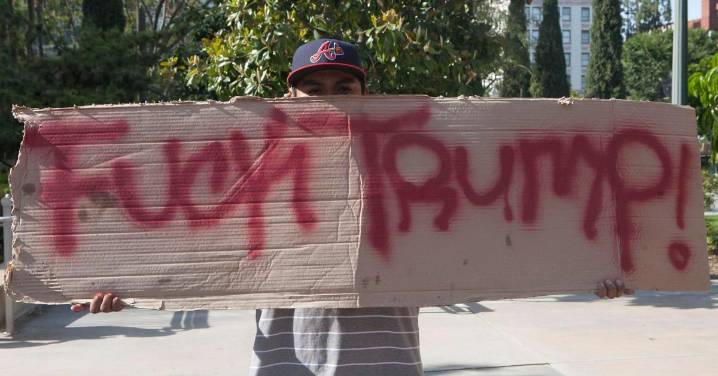 Un 20% de latinos que votaron a Trump en Texas se arrepiente de su elección, dice encuesta