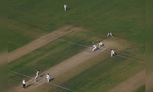 South Africa defeat India by 30 runs; go 1