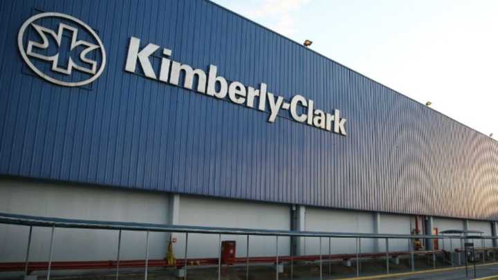Sin generar mucho ruido, Kimberly-Clark cerró su planta en Tocancipá donde fabricaba productos de la marca Kotex: ¿qué hay detrás de esta decisión?