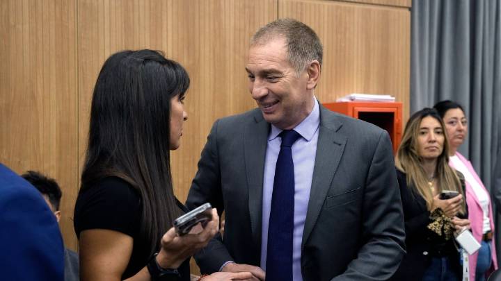 Santilli y Adorni citaron a gobernadores para negociar el presupuesto 2026