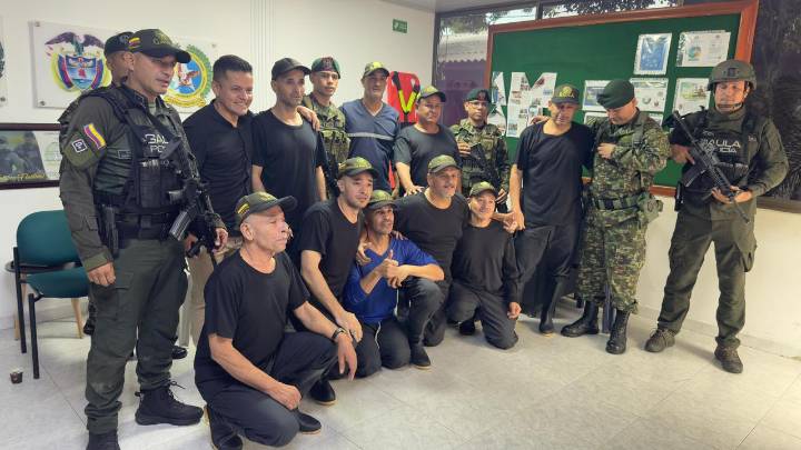Ejército y Policía rescatan a nueve personas secuestradas por grupo armado residual en Huila