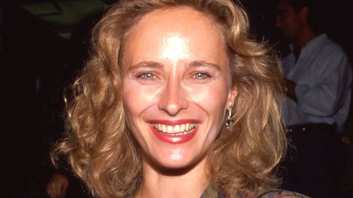 Planes, Trains and Automobiles star, 66, looks incredible in fitted white tee and dark red lip 38 years later