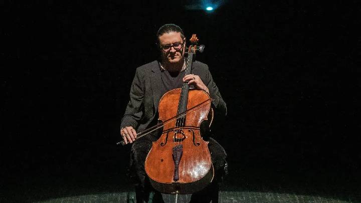 Santiago Cañón presenta una de sus composiciones en el 37 Festival de Música de Morelia
