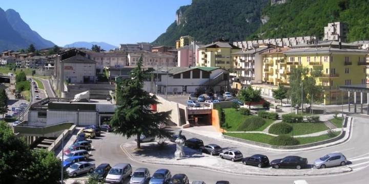 Una ola de 200 metros, un pueblo arrasado y la dura reconstrucción: la noche que cambió a Longarone para siempre