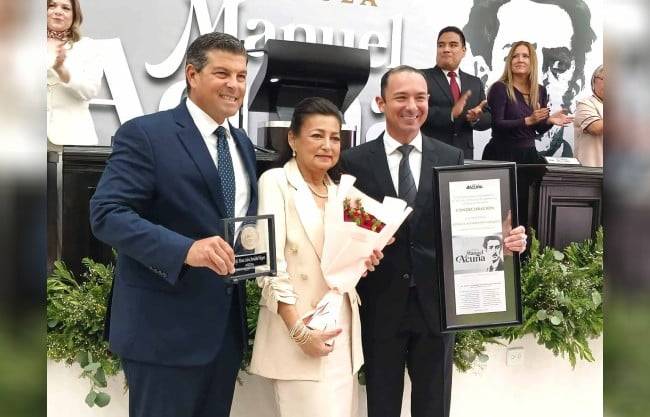 Entregan Presea al Mérito Ciudadano