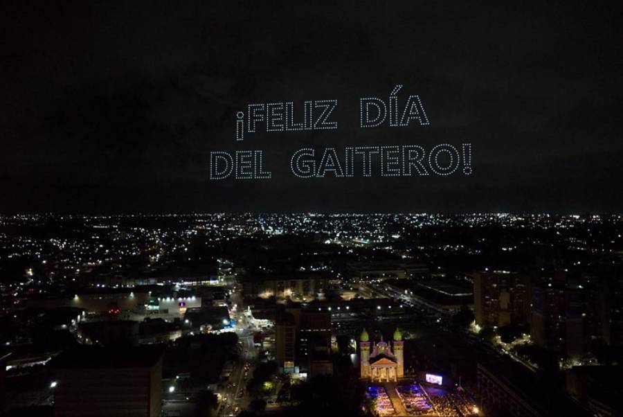 Maracaibo rinde homenaje a Astolfo Romero con 1.600 gaiteritos y 1.500 drones