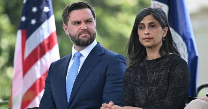 JD Vance 'divorce' clues in full from missing ring to hug with another woman