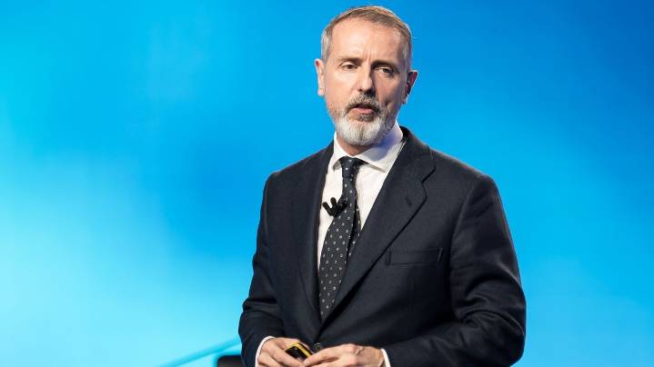 Un nuevo ERE encima de la mesa de Telefónica para ahorrar 3.000 millones hasta el 2030