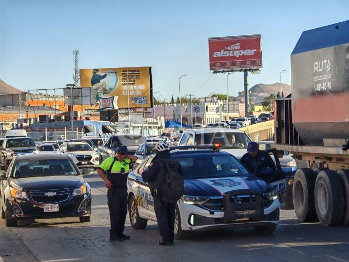 Motociclista resulta lesionado tras choque en la Teófilo Borunda