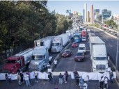 No se puede prometer lo que no se puede entregar: Sheinbaum a transportistas y agricultores