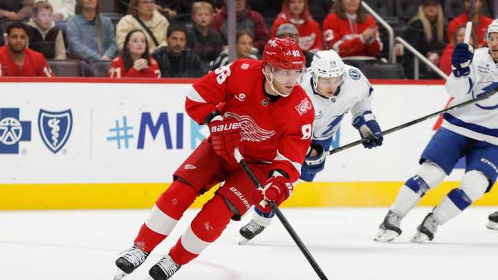 Patrick Kane injury update: Expected to re-join Red Wings this week