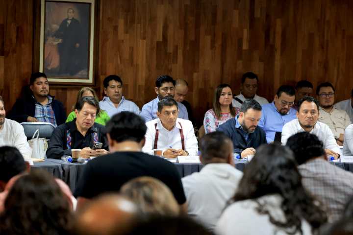 Diálogo entre Gobierno de Oaxaca, SEP y Sección 22 permiten acuerdos