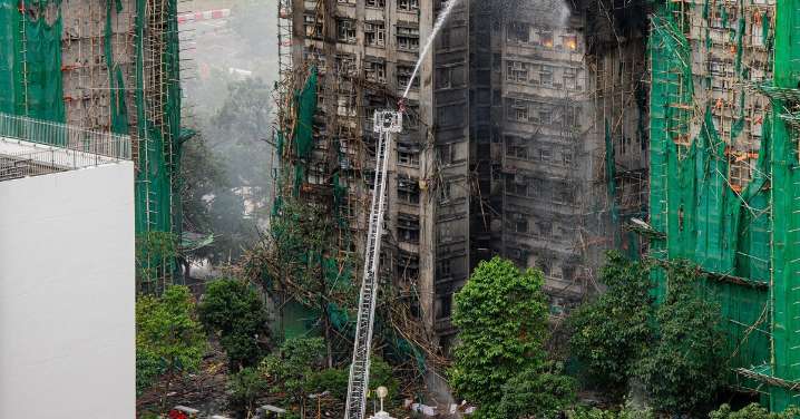 Aumentan a 83 los muertos y 279 desaparecidos en el peor incendio de Hong Kong en 30 años