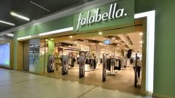 Hallan explosivos de bajo poder en tres tiendas de Falabella en Bogotá
