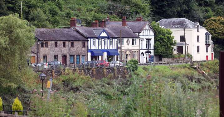 Worries over Netflix's Sex Education tourism promotion in Wales