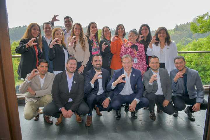 Colbún fortalece su vínculo con clientes de la zona sur en encuentro realizado en Concepción