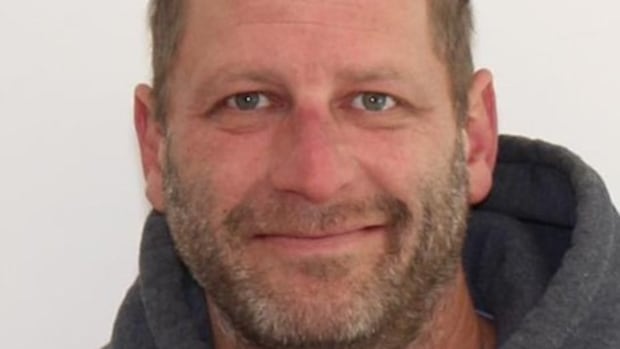 Saskatoon home builder wanted on fraud charges, police looking for more victims