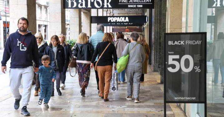 Un domingo de compras que ya sabe a Navidad