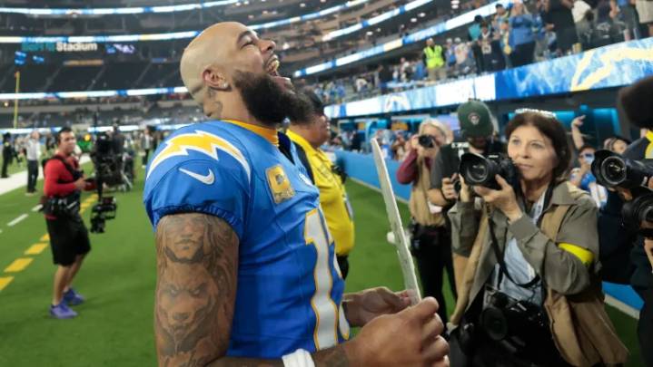 Steelers vs. Chargers final score, result: Keenan Allen makes history as Los Angeles sweeps Pittsburgh aside