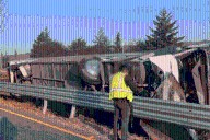 Tragedia en Michoacán: Volcadura de autobús deja al menos 10 muertos