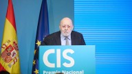Tezanos se estrena en Extremadura: Guardiola ganaría las elecciones, el PSOE se hunde y la investidura depende de Vox