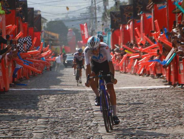 Colombiano Gutiérrez mandó, Garzón nuevo líder de Vuelta a Guatemala