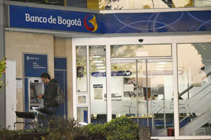 Banco de Bogotá habilita lenguaje de señas