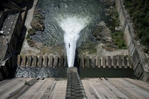 Dams, housing, pensions: Franco disinformation flourishes online