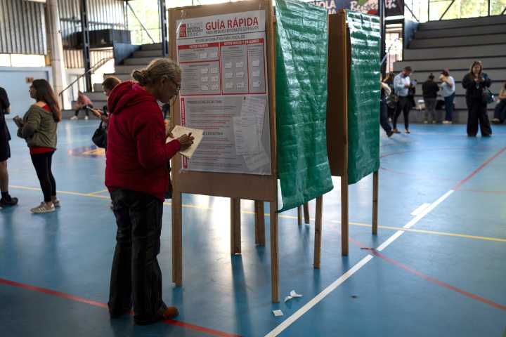 Histórico: Chile registró participación récord del 85% en la primera vuelta por el voto obligatorio