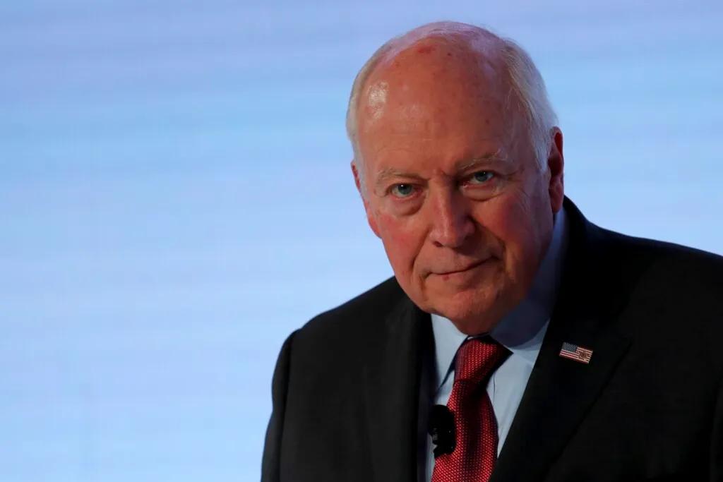 Social media reacts to Dick Cheney's death