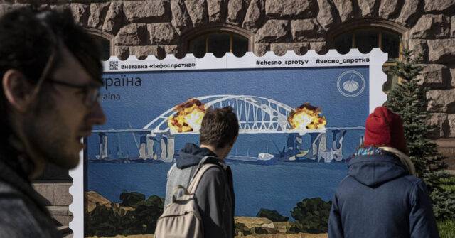 Russia Jails Ukrainian Partisans on Terrorism Charges