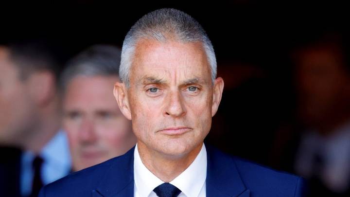 Tim Davie quits as BBC director general