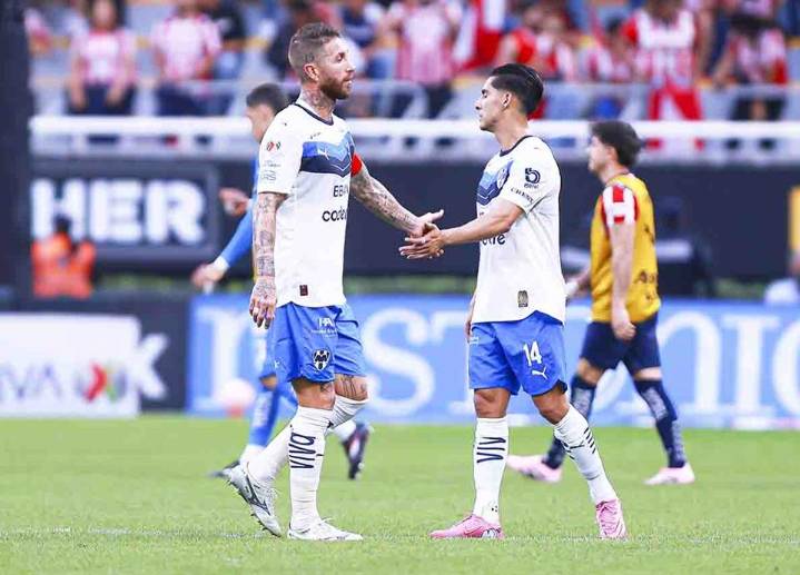 Prosiguen largos descansos albiazules