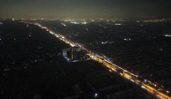 Más de 17 mil hogares sin luz en Santiago: Las Condes y La Reina lideran los cortes por el sistema frontal